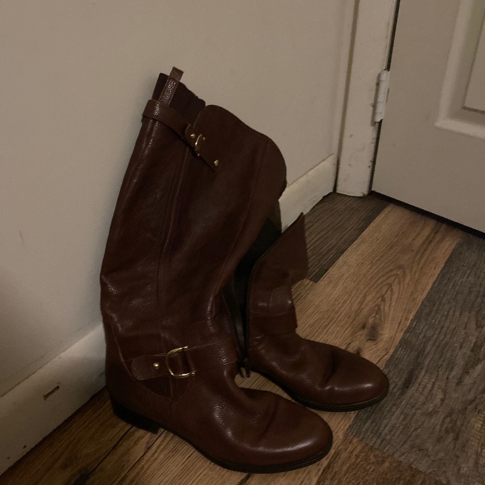 Leather boots